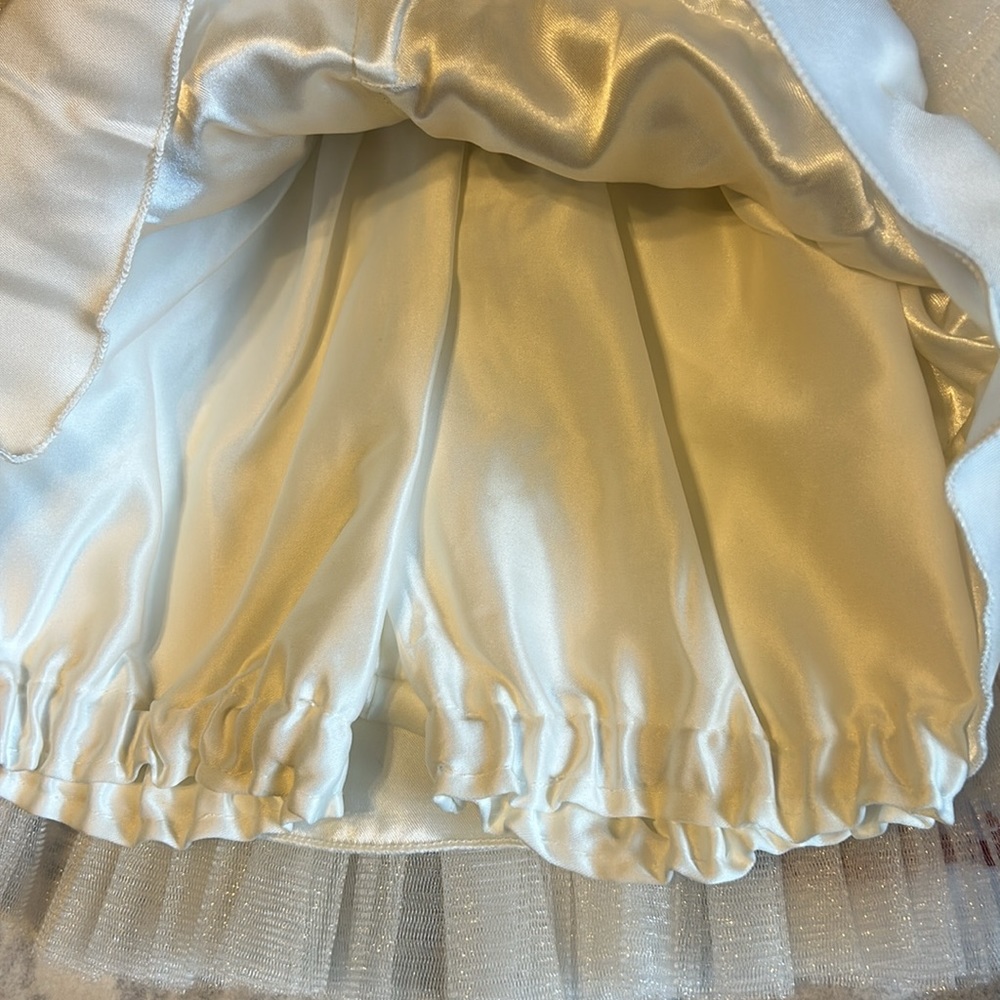 American princess, red, and white dress in new condition 12 months - Picture 10 of 12